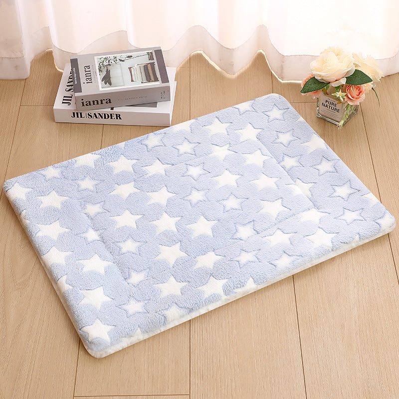 Thick Blanket Pet Bed Warm Sleeping Mat For Pets - 0 - CJ