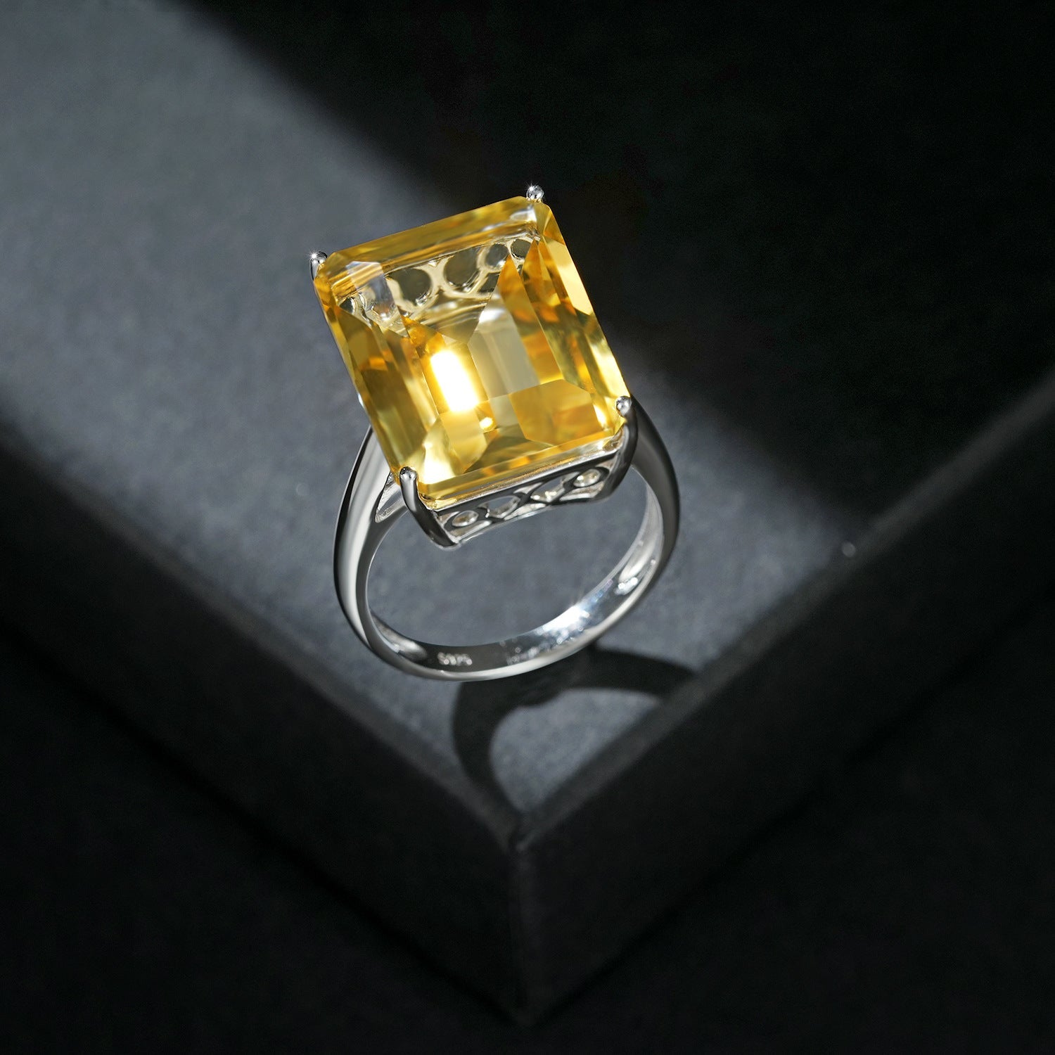 Natural Topaz Ring S925 Sterling Silver Gemstone Inlaid With High - grade Light Luxury - 4 - CJ