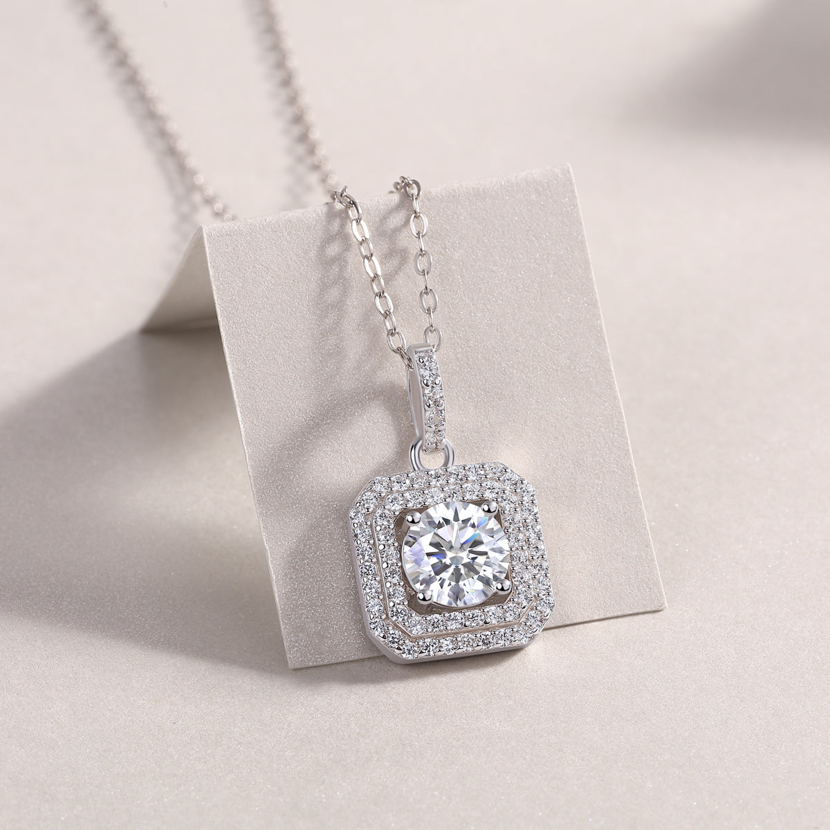 1Sugar Diamond - A Fashionable And Luxurious Diamond Jewelry Piece Set With 1 - carat Moissanite S925 Sterling Silver And Platinum - plated Pendant Prohibit TikTok sales - 5 - CJ