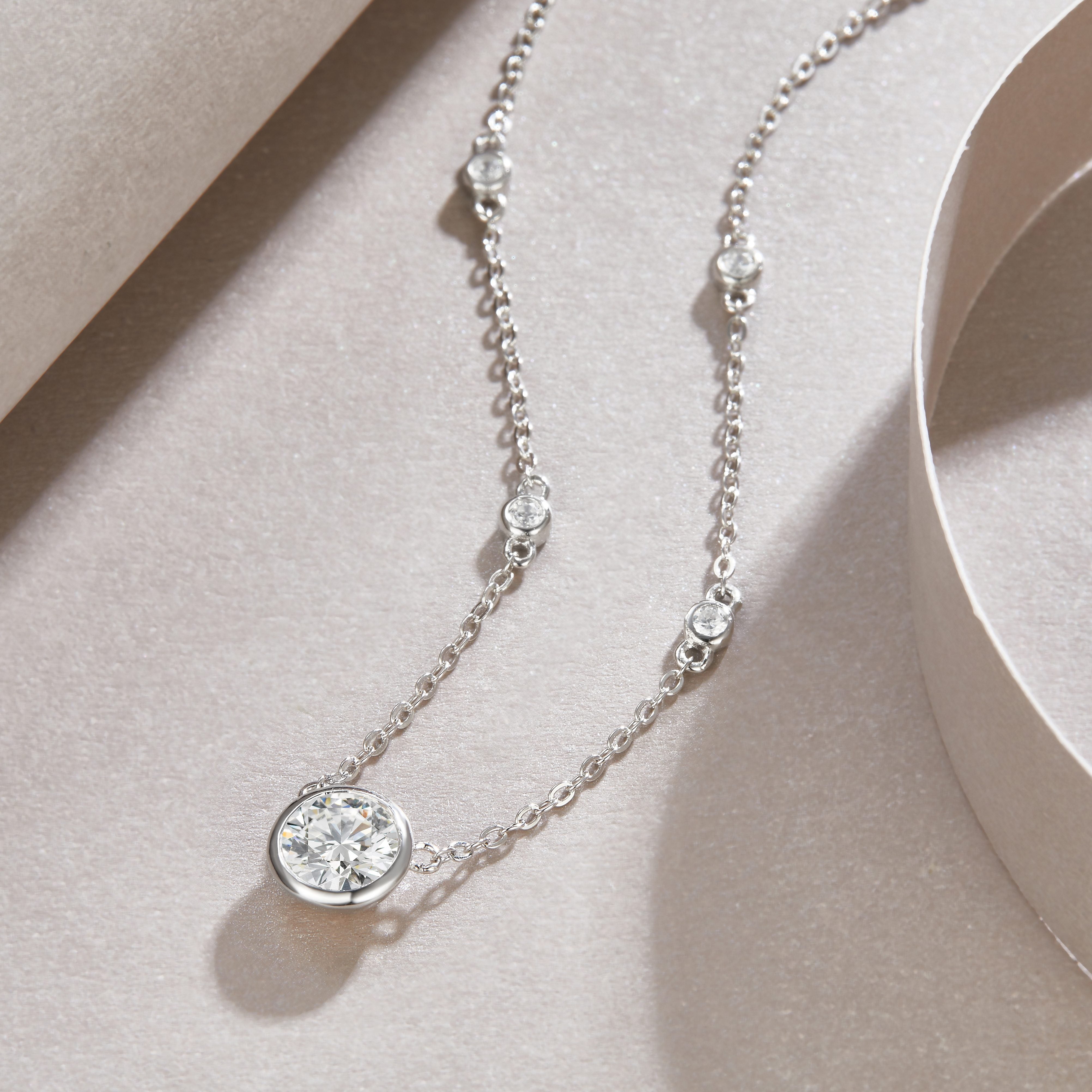 1Natural Reverie - A Fashionable And Luxurious Diamond Jewelry Pendant Set With 1 - carat Moissan Diamond S925 Sterling Silver And Platinum Plating Prohibit TikTok sales - 5 - cj