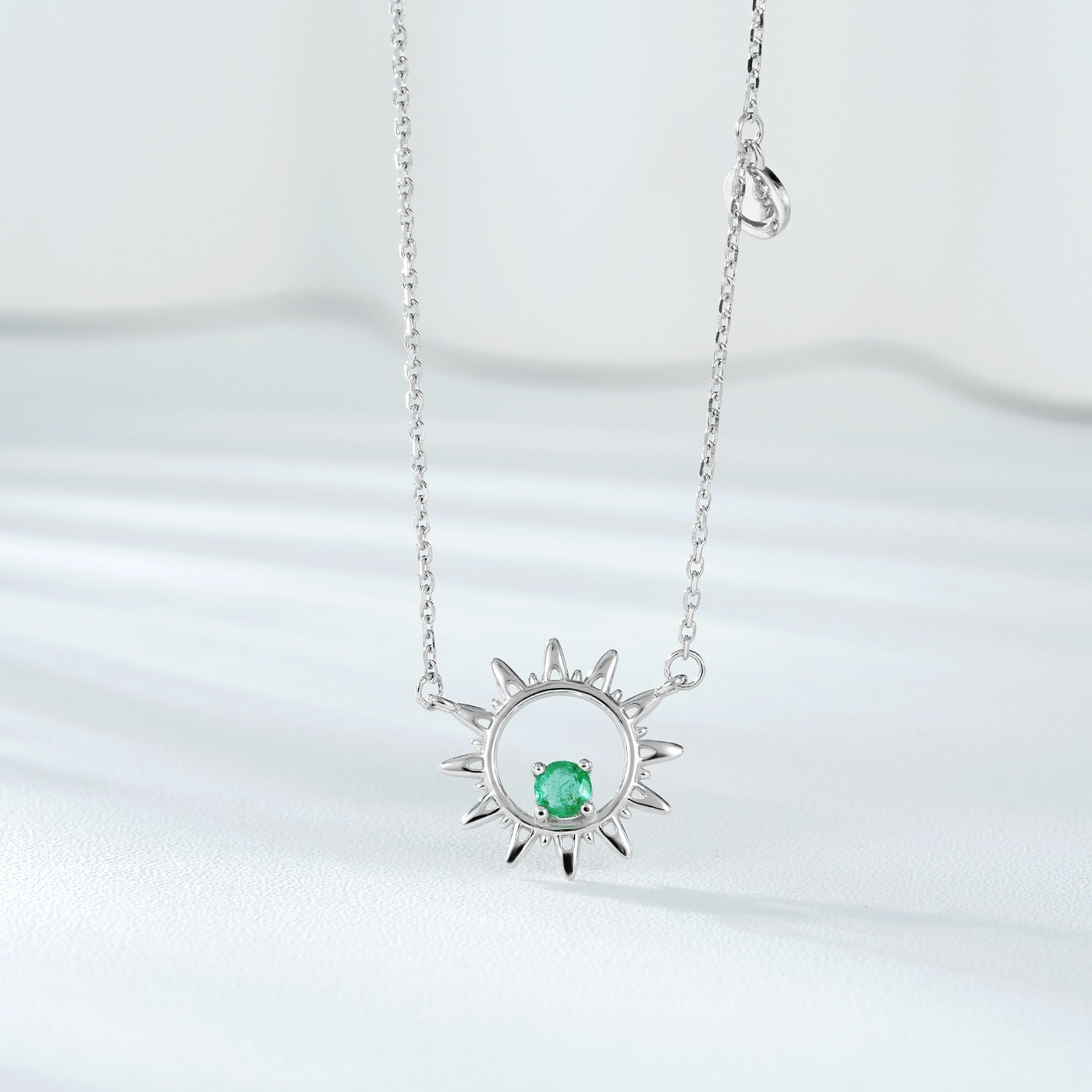 Women's Personality Collar Chain Round Temperament Emerald Necklace - 4 - https://x.com/titan_prim62775J