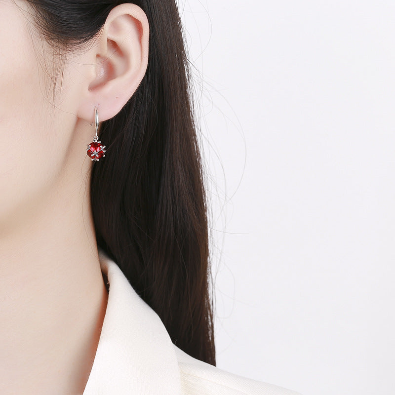 925 Sterling Silver Ins Vintage Exaggerated Earrings Female Earrings - 4 - https://x.com/titan_prim62775J
