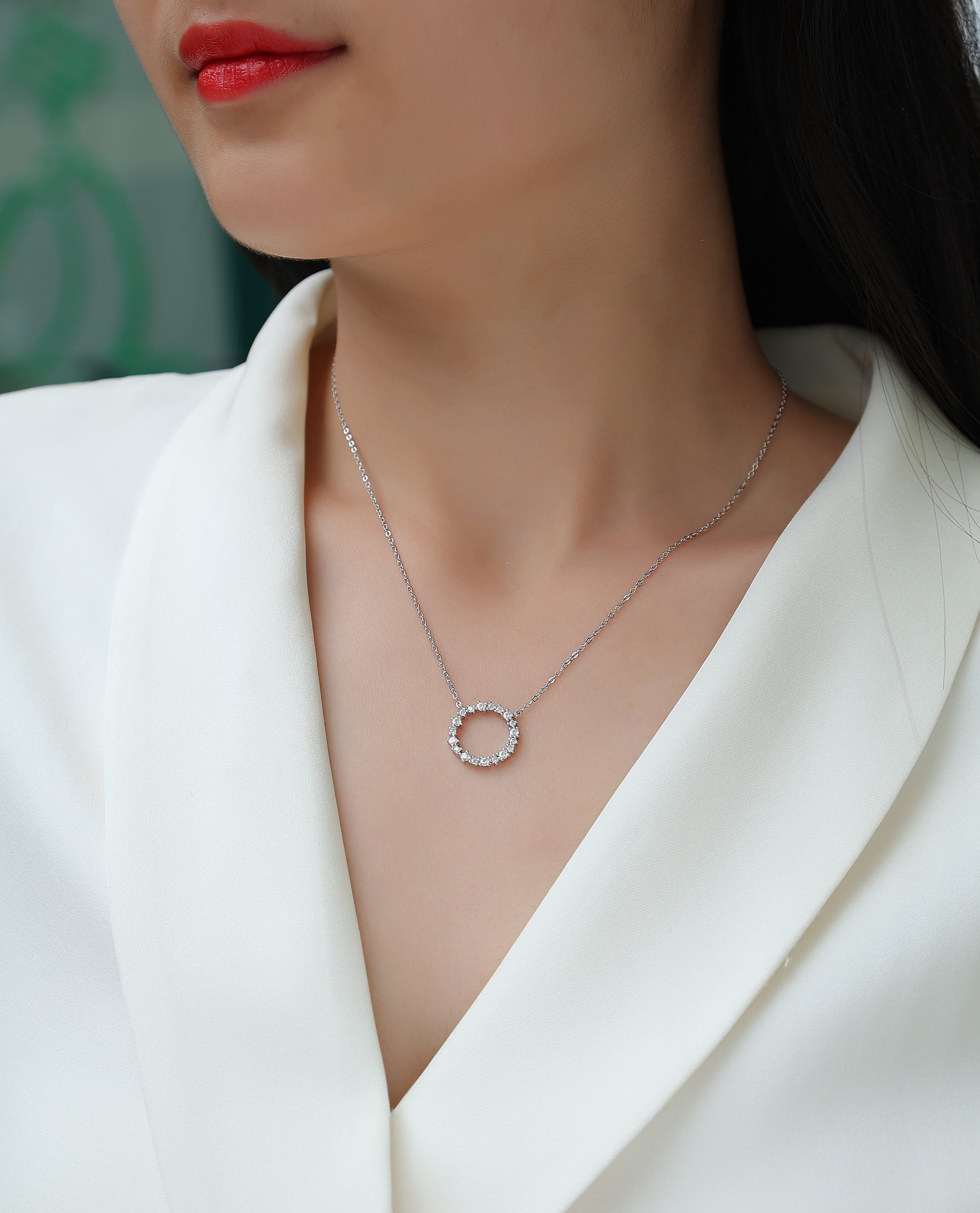1Emerald Water Ripples - A Fashionable And Luxurious Diamond Jewelry Pendant Set With Moissanite S925 Sterling Silver And Platinum Plating Prohibit TikTok sales - 5 - cj