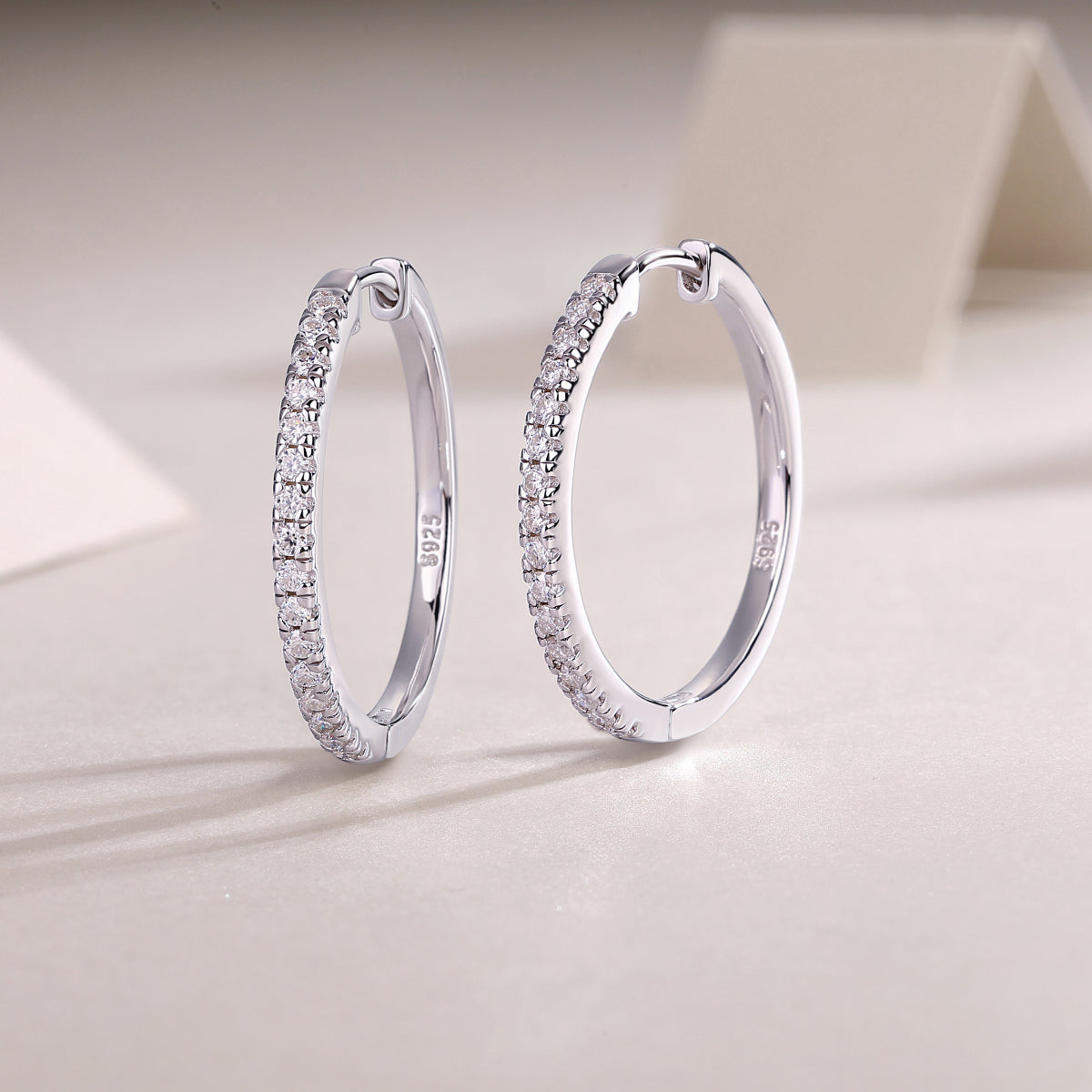 1Yuedong Light - Fashionable And Luxurious Diamond Jewelry Pendant Set With Moissanite S925 Sterling Silver And Platinum Plating Prohibit TikTok sales - 5 - cjdropshipping