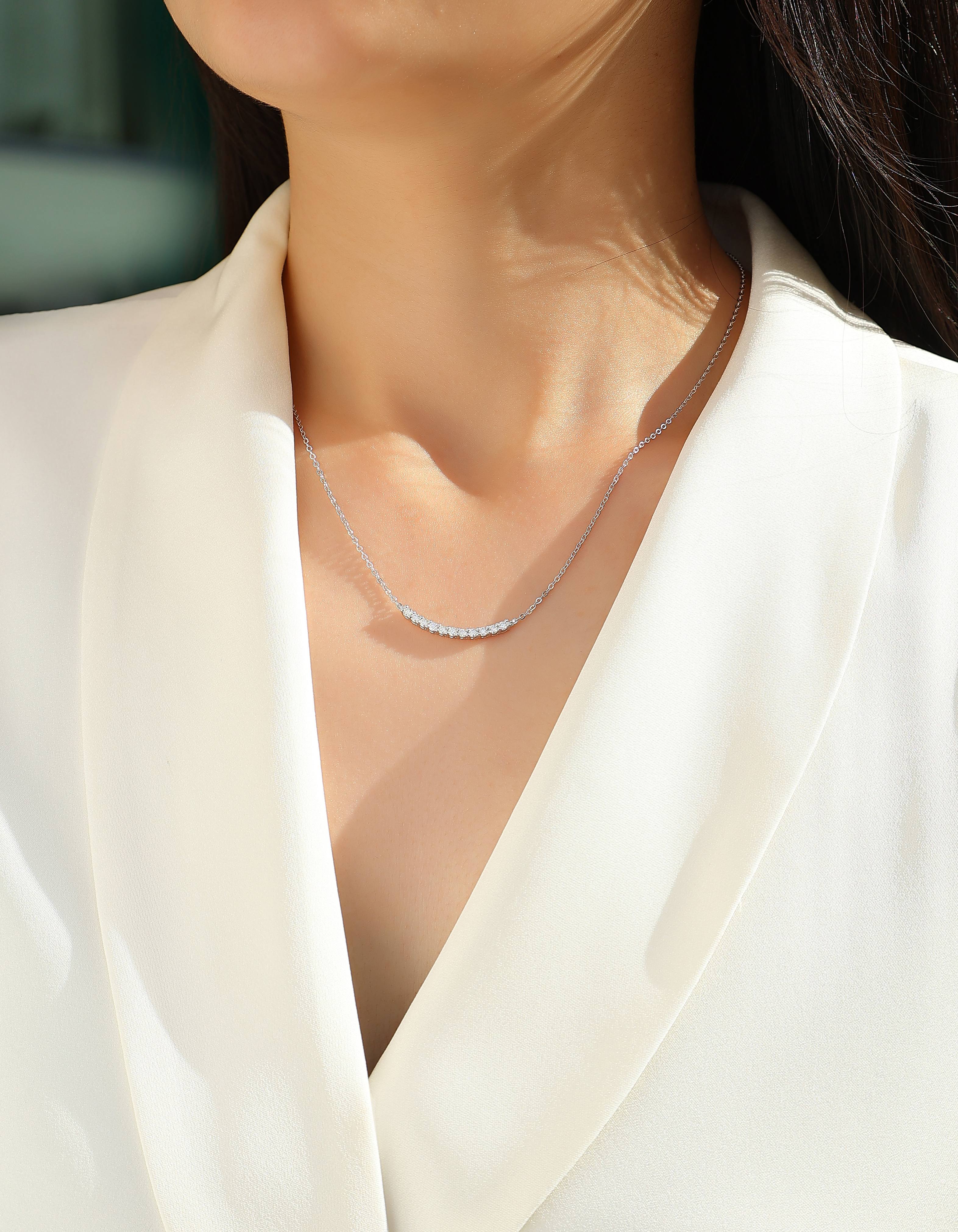 1Relaxed Feel - A Fashionable And Luxurious Diamond Jewelry Pendant Set With Moissanite S925 Sterling Silver Prohibit TikTok sales - 5 - cj