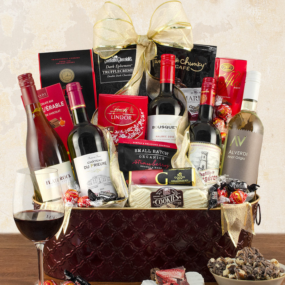 Wine Connoisseur's Collection: Gourmet Wine Basket - GreatArrivals
