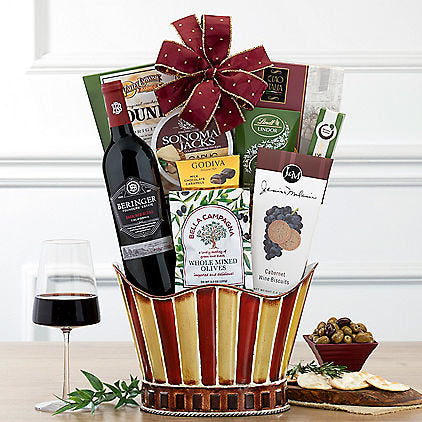 Beringer Founders' Estate Red Blend: Holiday Gift Basket - GreatArrivals