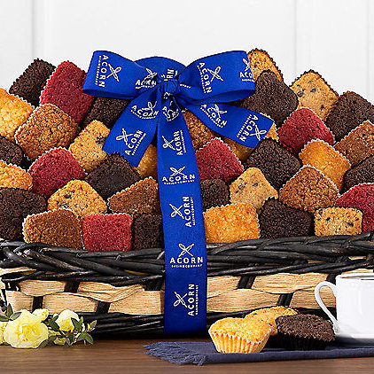 Fresh Baked Goodness: Bakery Gift Basket - GreatArrivals