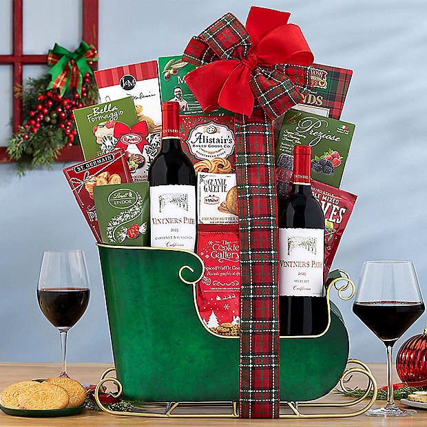 Holiday Sleigh of Cheer: Red Wine Duet Gift Basket - GreatArrivals