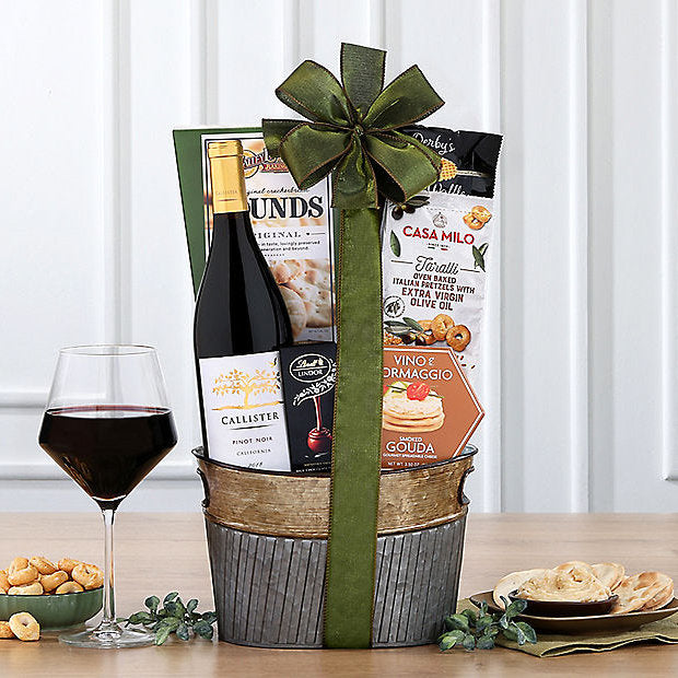 Callister Cellars Pinot Noir: Gourmet Wine Basket - GreatArrivals