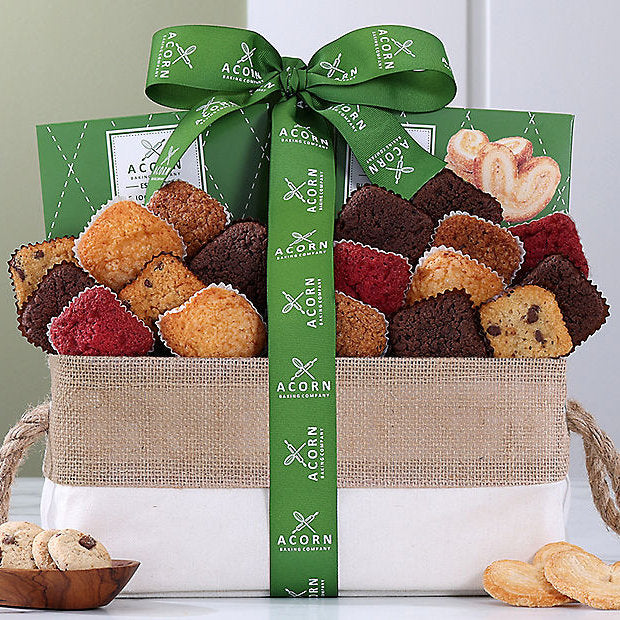 Basket of Goodies: Brownie & Cake Basket - GreatArrivals