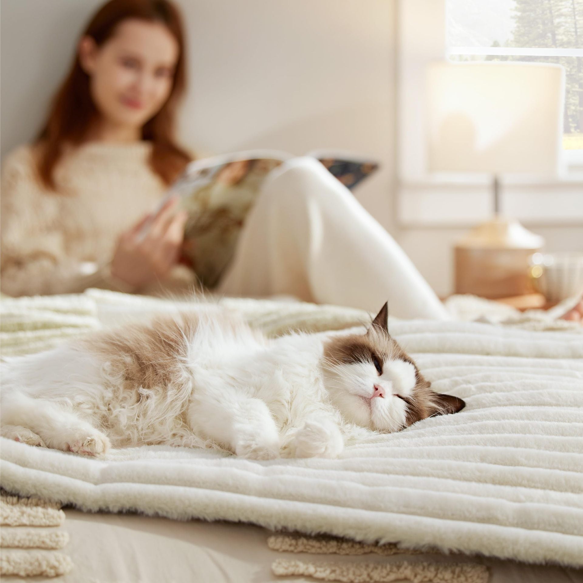 Self Warming Cat Mat For Small Cat Self Heating Dog Crate Pad Thermal Extra Warm Puppy Mat Indoor Outdoor Non - Slip - 4 - CJ