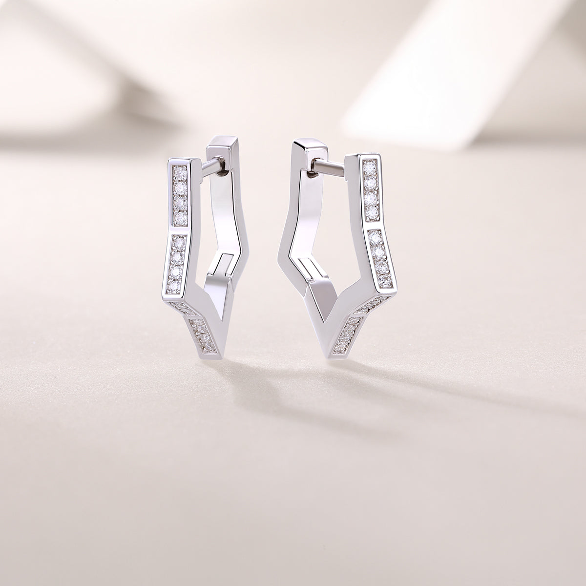 1Galaxy Wandering Diamond Set Moissanite Silver Earrings Luxury Fashion Diamond Earrings Stud Earrings Prohibit TikTok sales - 5 - CJ