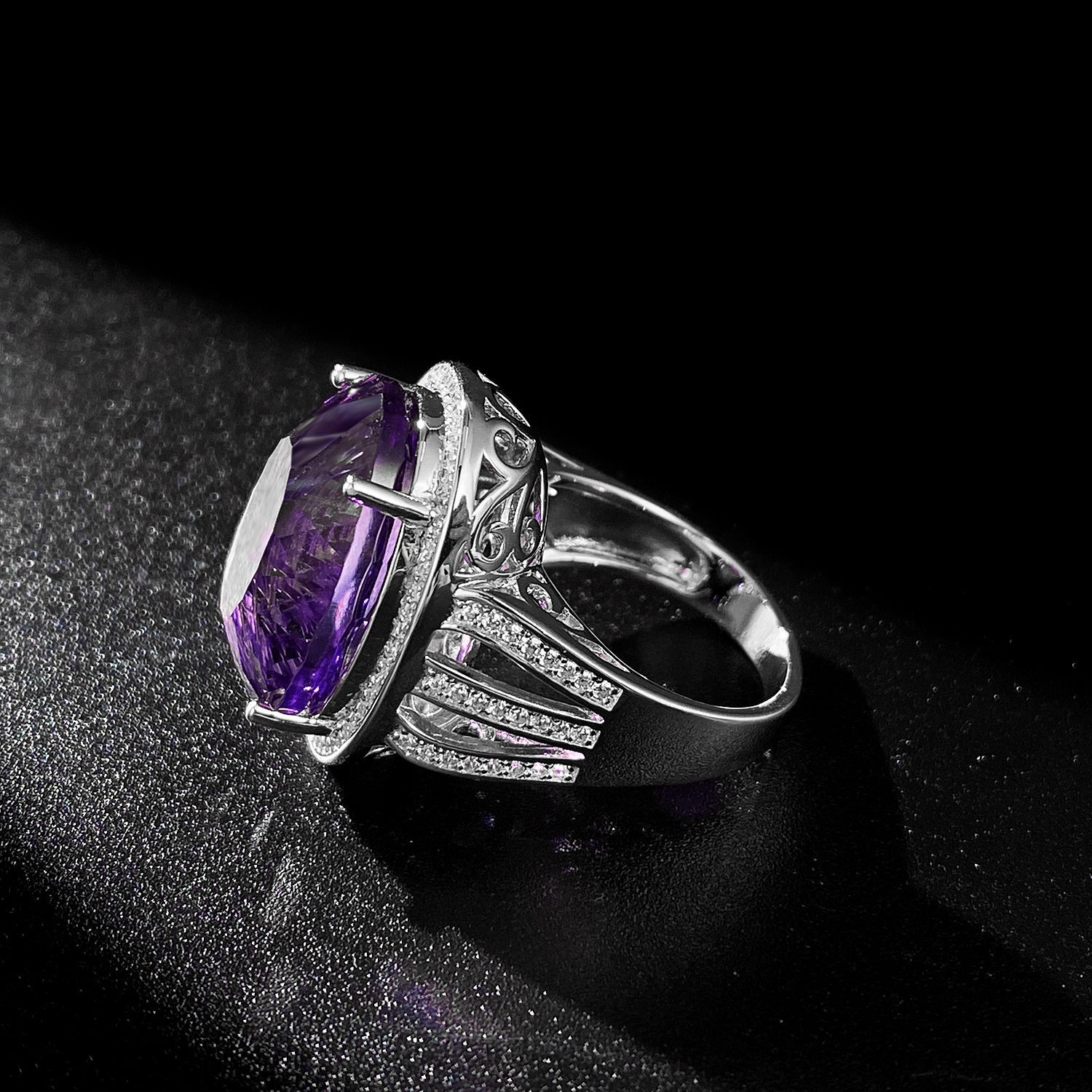 Light And Extravagant Wind Jewelry Large Denier Shaped Natural Amethyst Ring S925 Silver Set Crystal - 4 - CJ