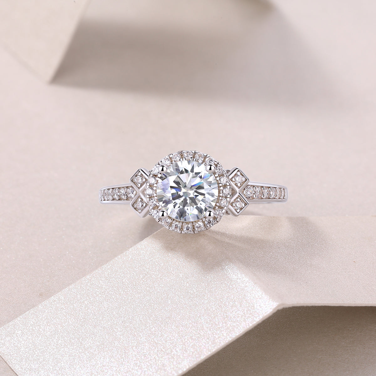 1Lighthouse Large Diamond Ring Luxury Fashion Set Moissanite Silver Ring Prohibit Tk Sales - 5 - CJ