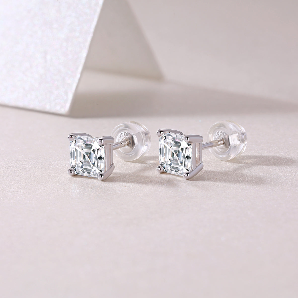 1Unrestrained - A Fashionable And Luxurious Diamond Jewelry Piece Set With Square Moissanite S925 Sterling Silver And Platinum - plated Pendant Prohibit TikTok sales - 5 - cjdropshipping