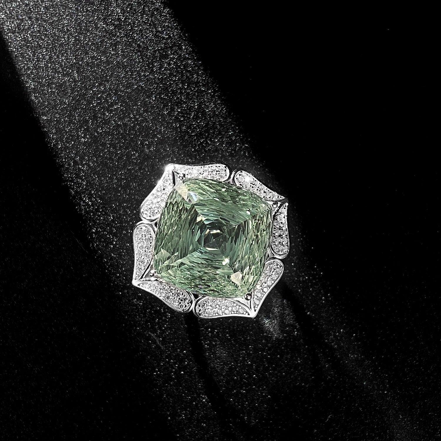 Ins Wind Luxury Crystal Ring Femininity Silver Set With Large Natural Green Crystal - 4 - CJ