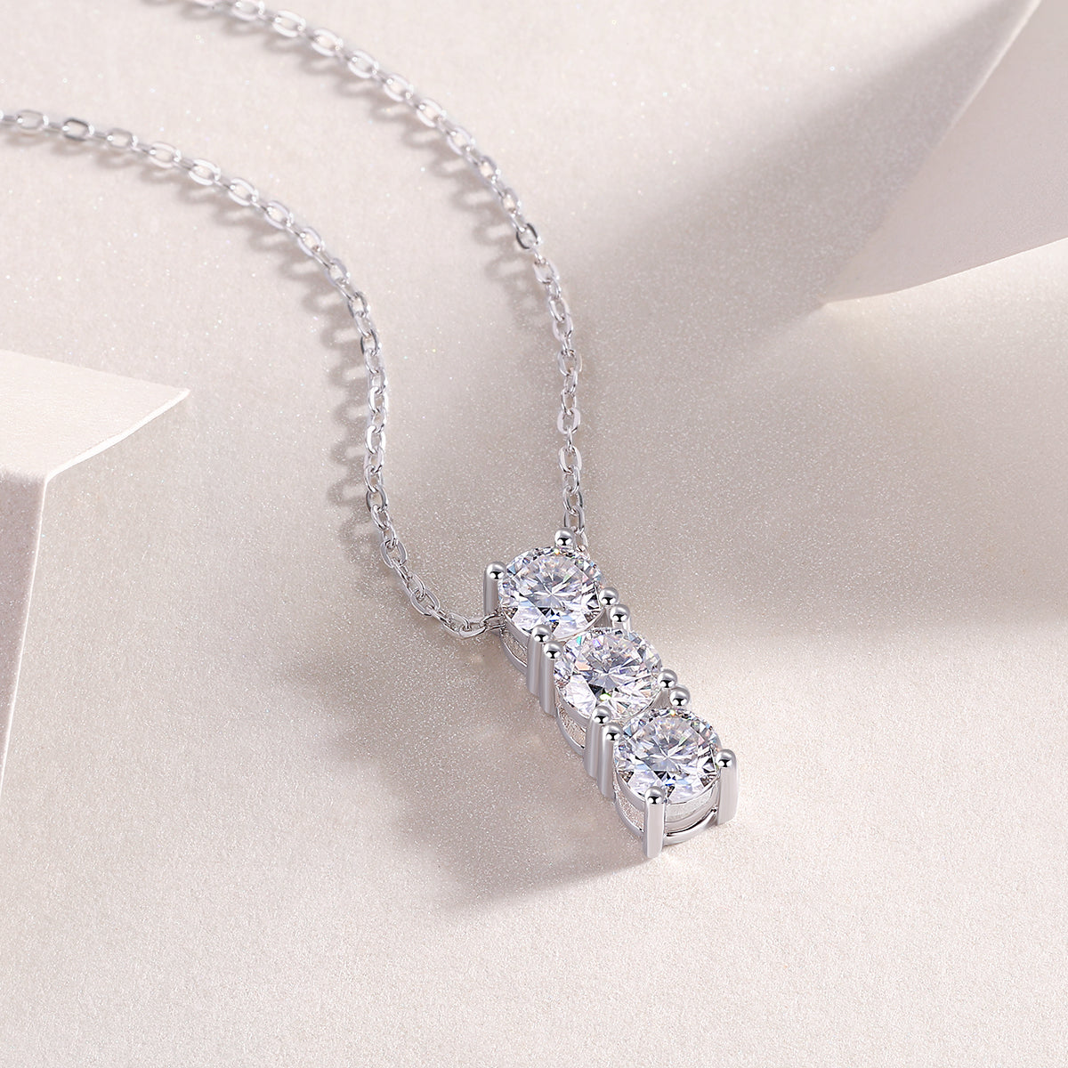 1Round - A Fashionable And Luxurious Diamond Jewelry Pendant Set With 0.5 - carat Moissan Diamonds, S925 Sterling Silver And Platinum Plating Prohibit TikTok sales - 5 - cj