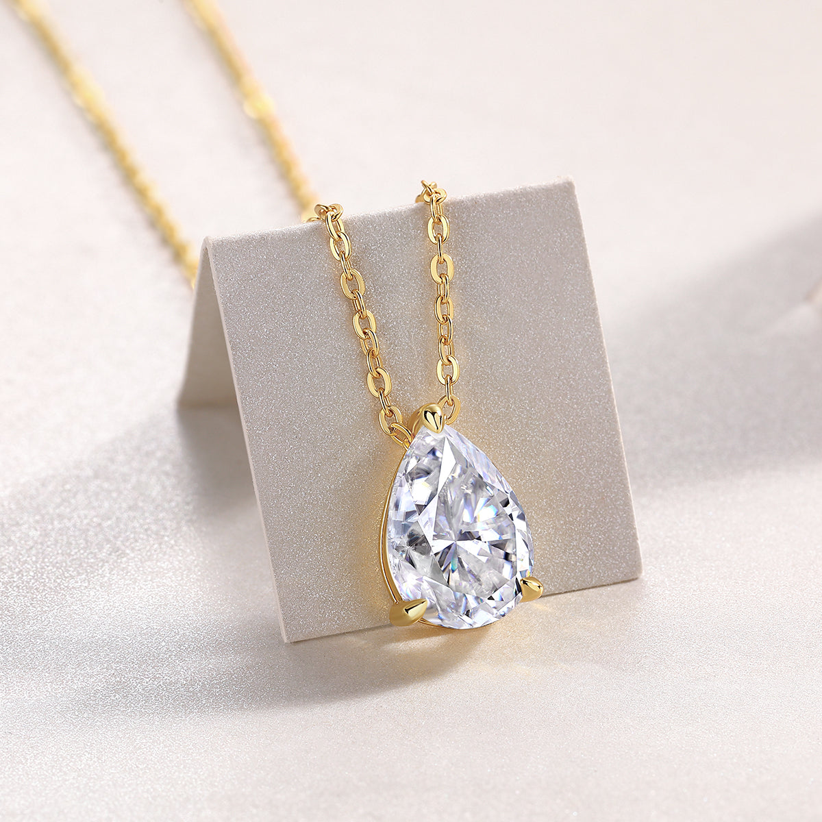 1Under The Moon - A Fashionable And Trendy Diamond Pendant Necklace Set With Pear - shaped Moissanite S925 Sterling Silver And Gold Plating Prohibit TikTok sales - 5 - CJ