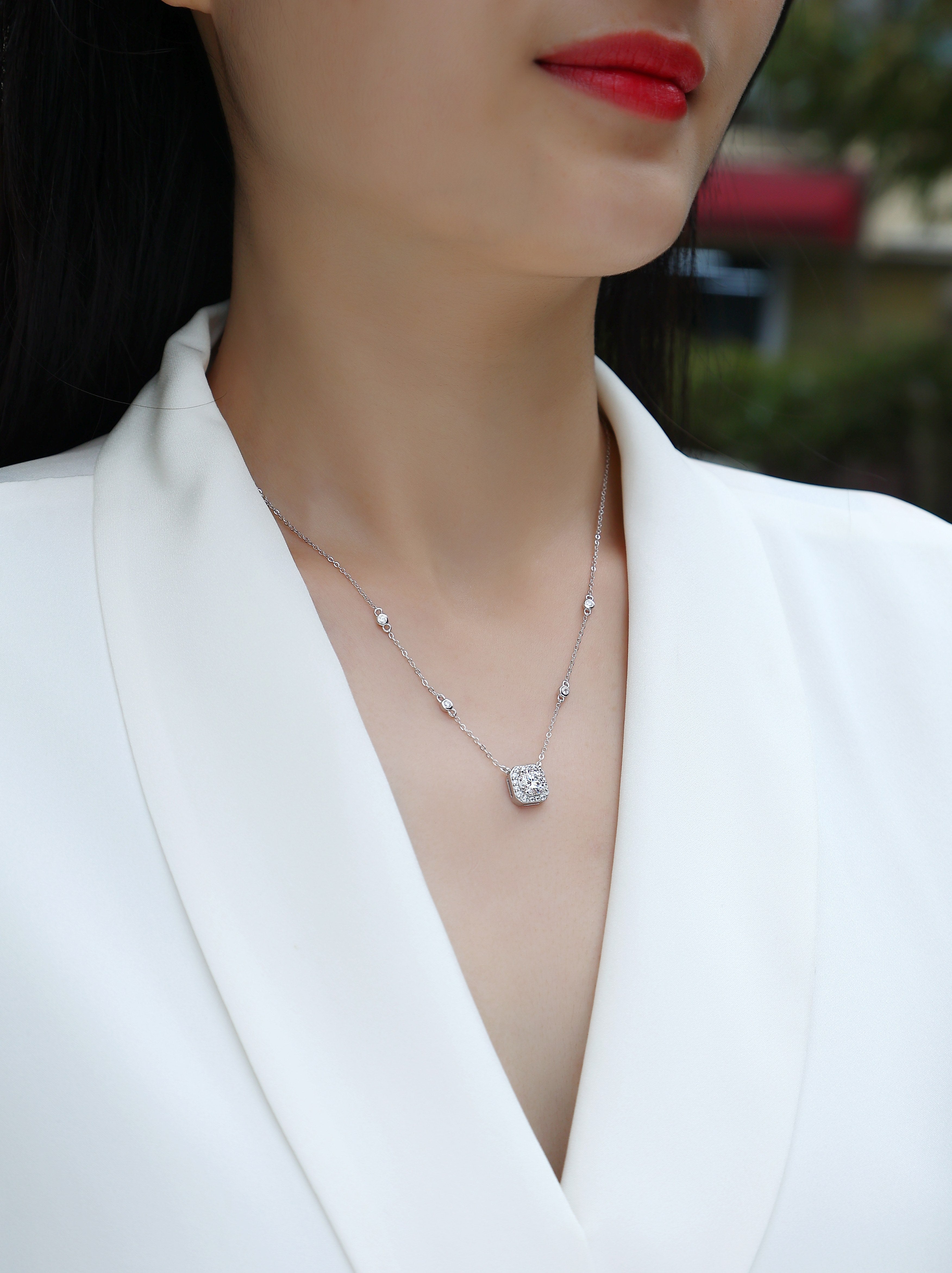 1Flower Love - A Fashionable And Luxurious Diamond Jewelry Pendant Set With 1 - carat Moissan Diamond S925 Sterling Silver And Platinum Plating Prohibit TikTok sales - 5 - cj