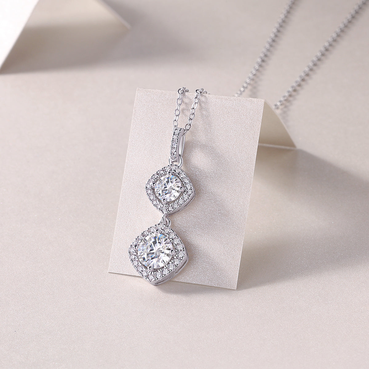 1Snowy Wonderland - A Fashionable And Luxurious Diamond Jewelry Pendant Set With 1 - carat Moissanite S925 Sterling Silver And Platinum Plating Prohibit TikTok sales - 5 - cj