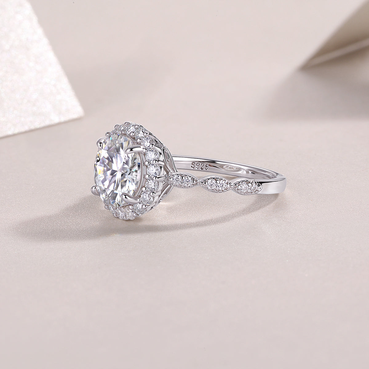 1Starlight Shining - A Fashionable Jewelry Ring Set With 3 - carat Moissanite S925 Sterling Silver And Platinum - plated Diamond Prohibit TikTok sales - 5 - CJ