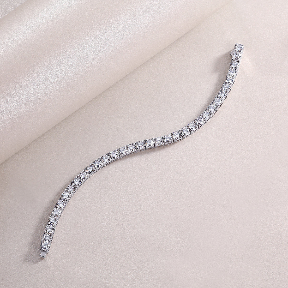1Gravitation Luxury Fashion Mossan Diamond S925 Silver Bracelet Prohibit Tk Sales