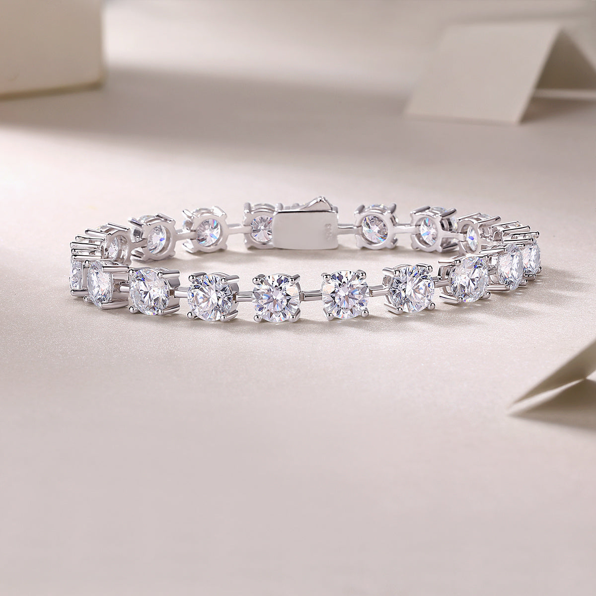 About Time Luxury Fashion Mossan Diamond S925 Silver Bracelet Comparable To Natural Diamonds
