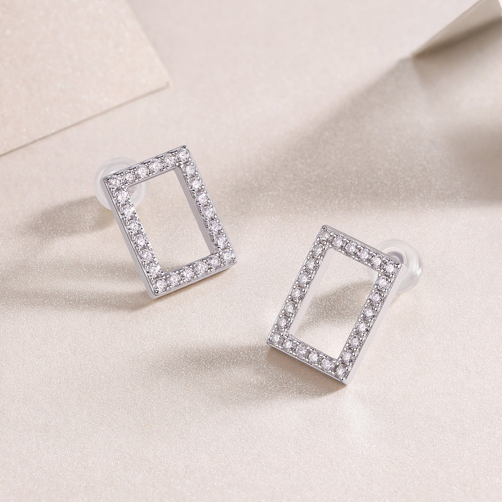 In Full Swing - Fashionable And Affordable Jewelry With Moissanite S925 Sterling Silver And Platinum-plated Stud Earrings