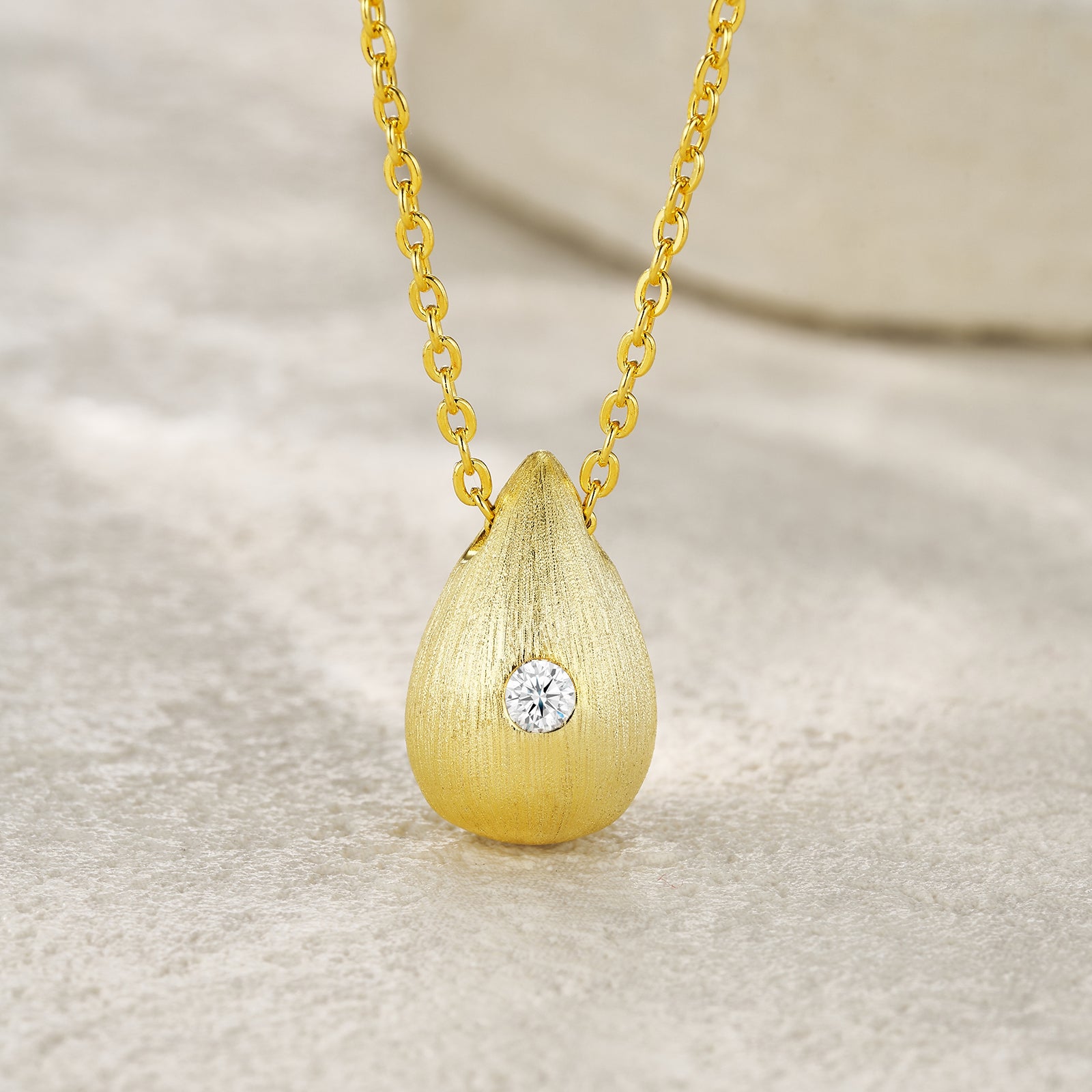 1Dreamy Water Drop - A Trendy Diamond Jewelry Necklace Pendant Set With 1-carat Moissanite S925 Sterling Silver And Gold Plating Prohibit TikTok sales