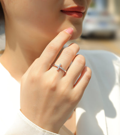 1Holy Light Cross - A Fashionable And Luxurious Jewelry Piece Set With Moissanite S925 Sterling Silver And Platinum - plated Diamond Prohibit TikTok sales - 5 - CJ