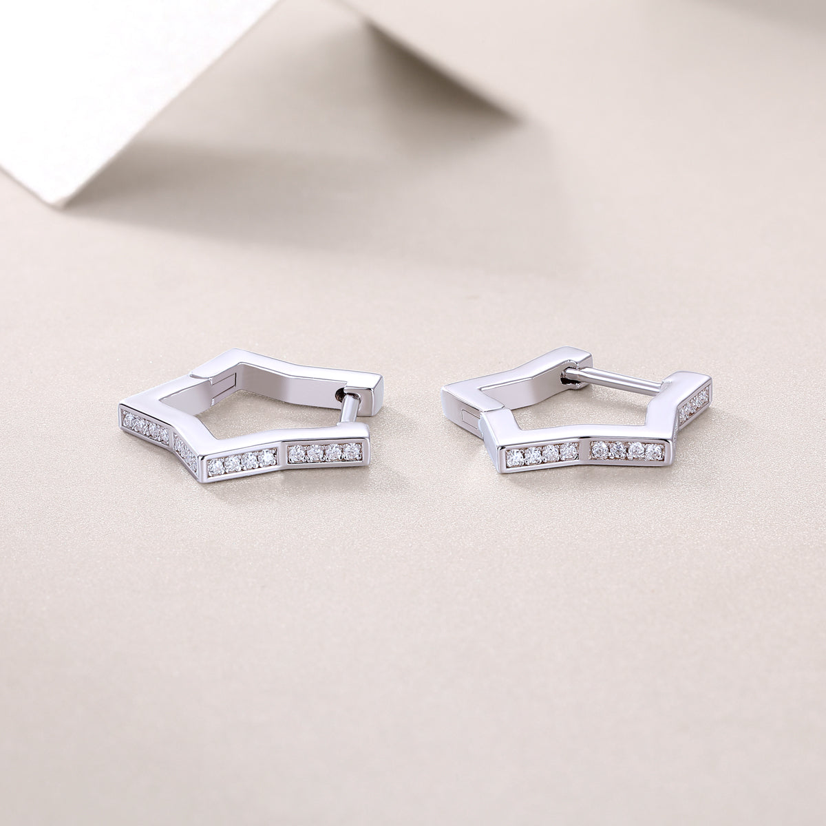 1Galaxy Wandering Diamond Set Moissanite Silver Earrings Luxury Fashion Diamond Earrings Stud Earrings Prohibit TikTok sales - 5 - CJ