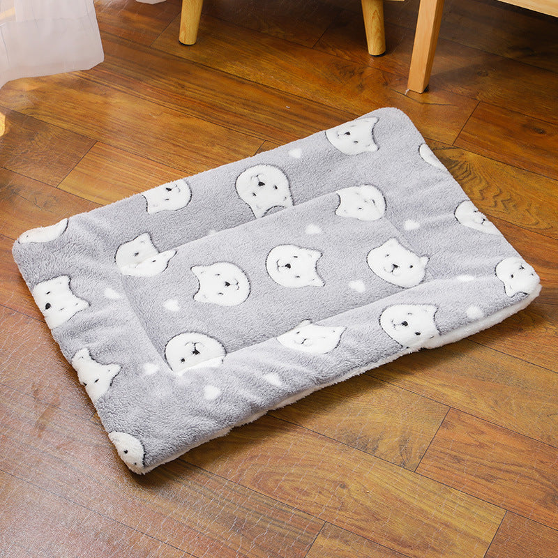 Thick Blanket Pet Bed Warm Sleeping Mat For Pets - 0 - CJ