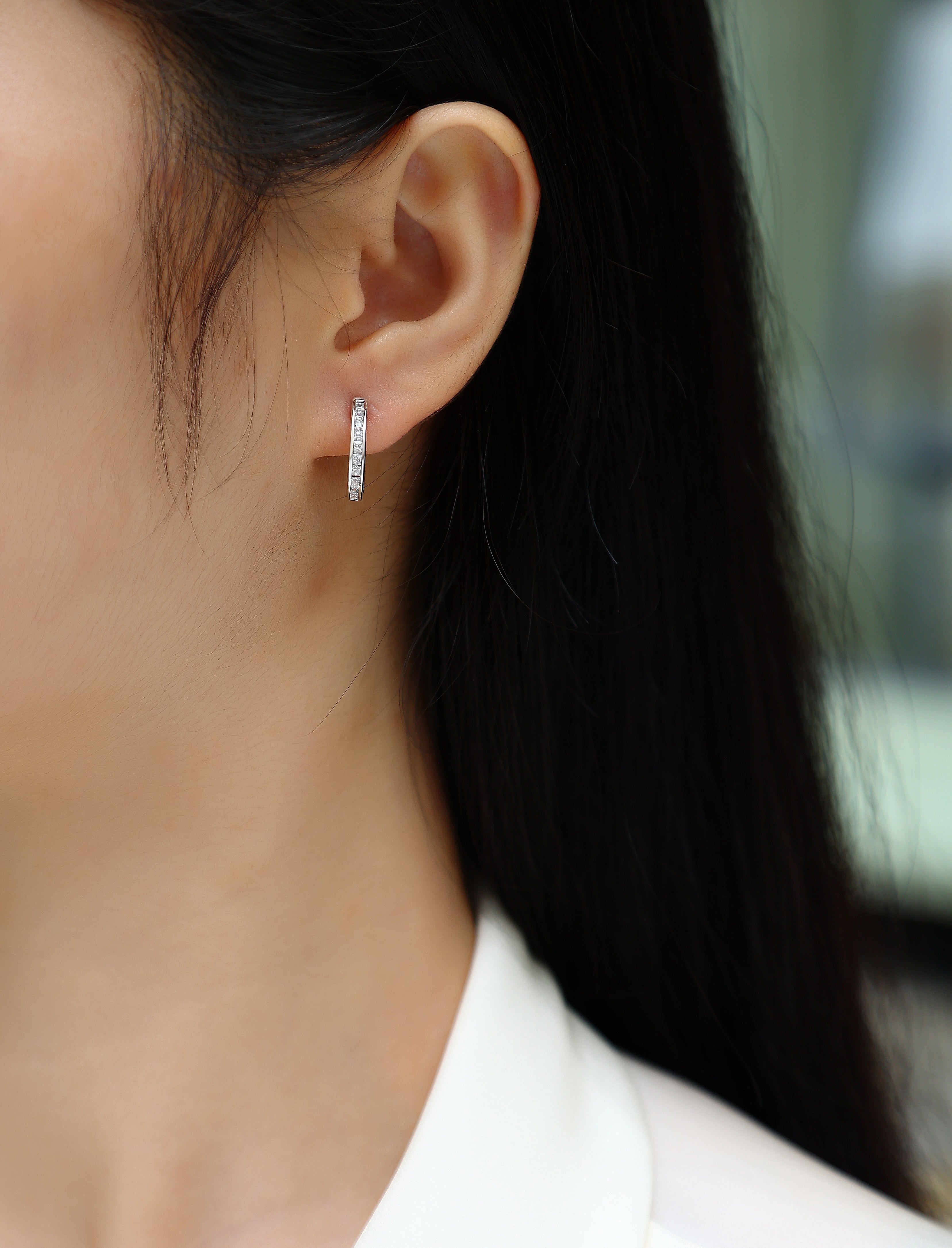 Touch Tenderness - Fashionable And Luxurious Diamond Jewelry Earrings Set With Moissanite S925 Sterling Silver And Platinum-plated Stud Earrings