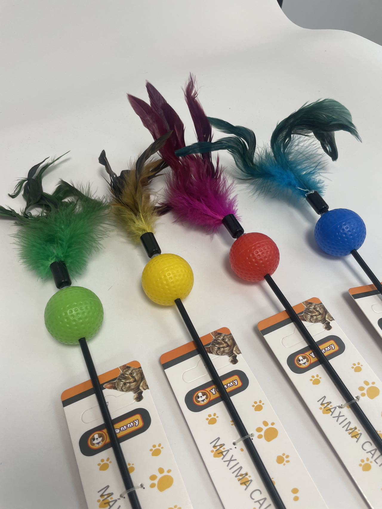 Color-changing Feather And Toy Ball Cat Teaser