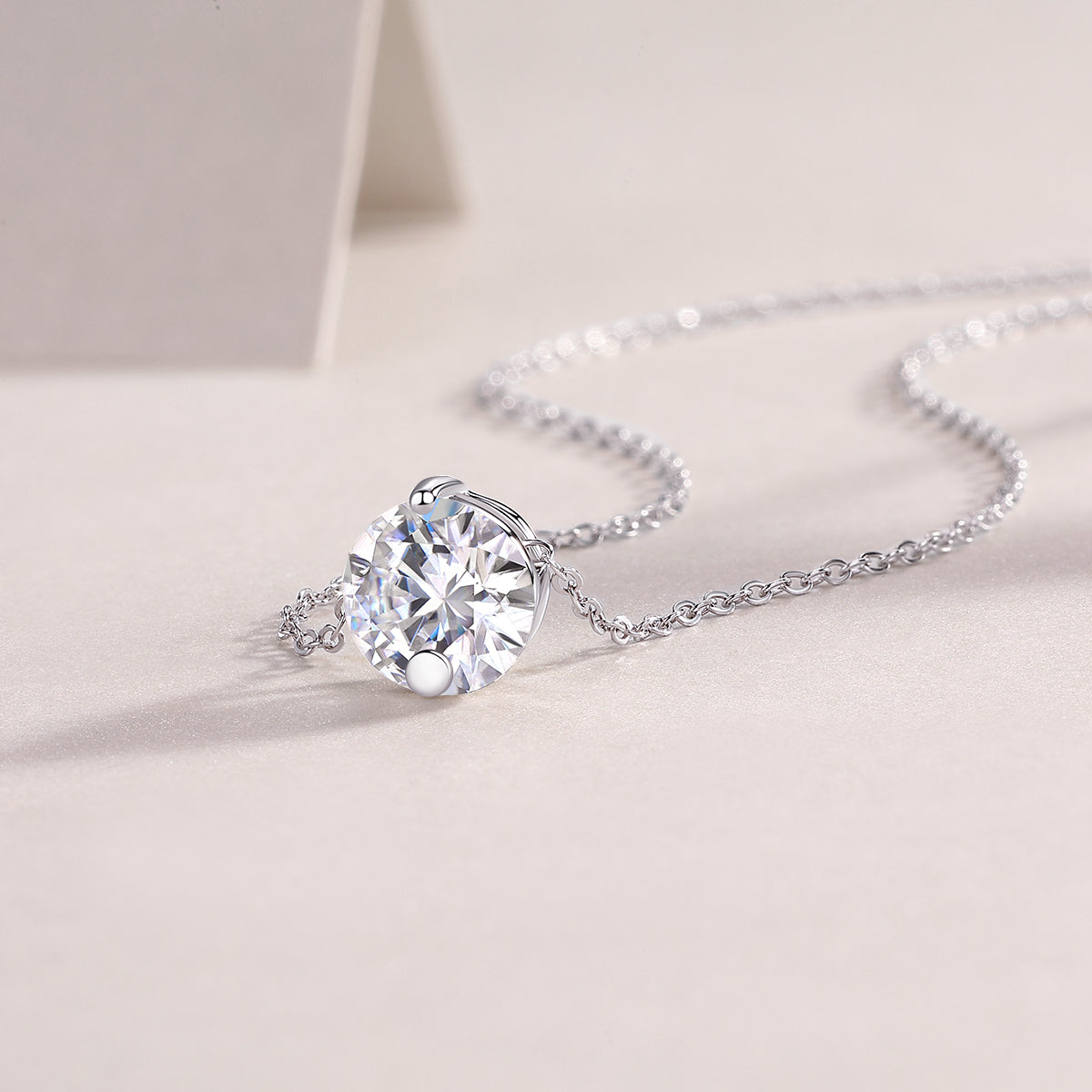 1Simple Pleasure - A Fashionable And Luxurious Diamond Jewelry Pendant Set With 2 - carat Moissanite S925 Sterling Silver And Platinum Plating Prohibit TikTok sales - 5 - CJ