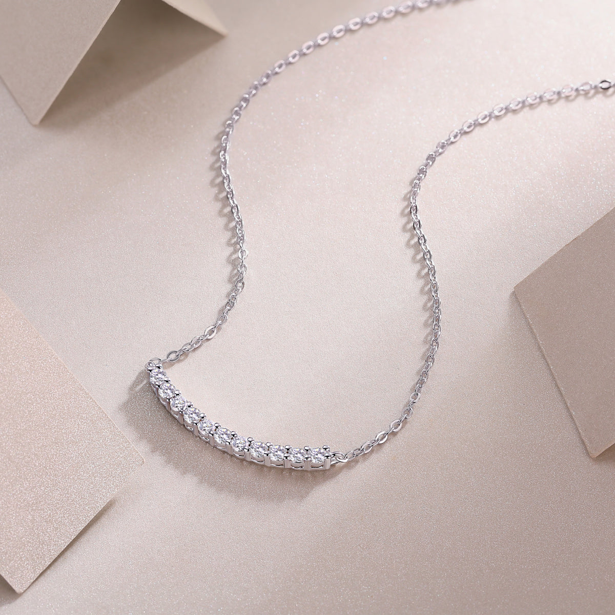1Relaxed Feel - A Fashionable And Luxurious Diamond Jewelry Pendant Set With Moissanite S925 Sterling Silver Prohibit TikTok sales - 5 - cj