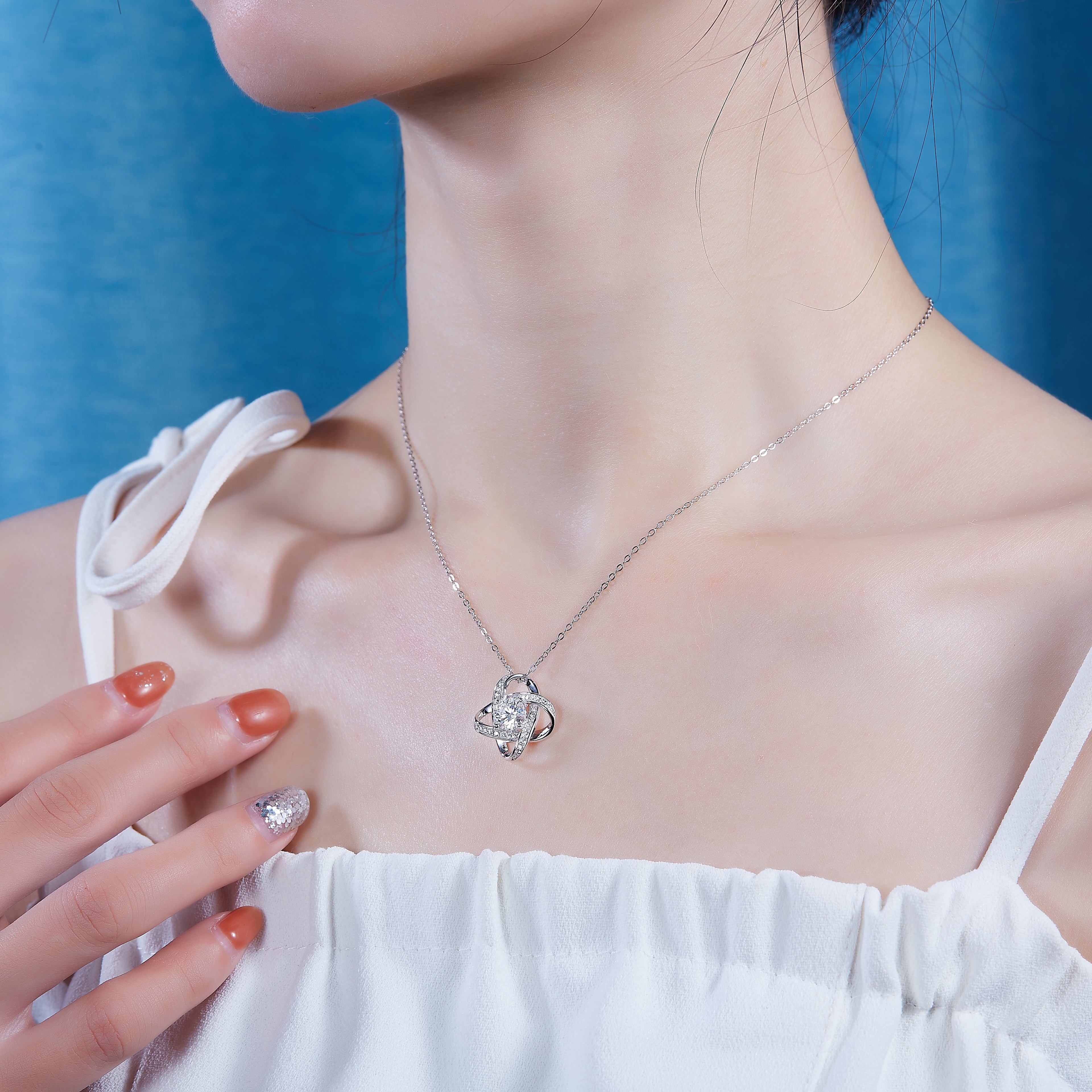 1Reciprocating - A Fashionable And Luxurious Diamond Jewelry Pendant Set With 1 - carat Moissanite S925 Sterling Silver And Platinum Plating Prohibit TikTok sales - 5 - cj