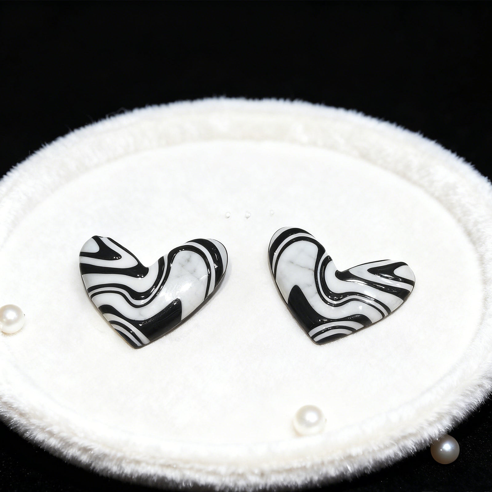 Black&White Heart Earrings-1416