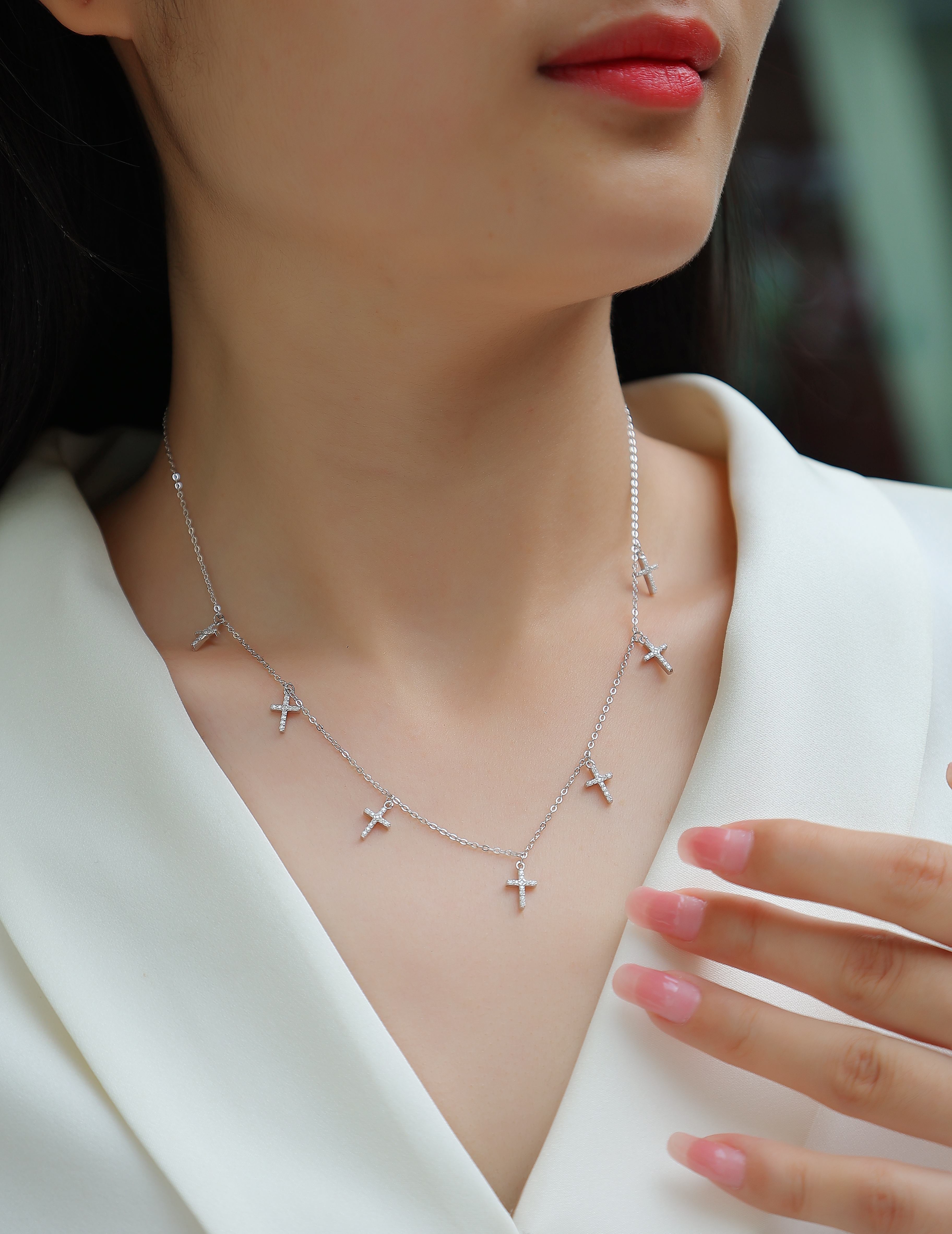 1Holy Light Cross - A Fashionable And Luxurious Diamond Jewelry Pendant Set With Moissanite S925 Sterling Silver And Platinum Plating Prohibit TikTok sales - 5 - cj