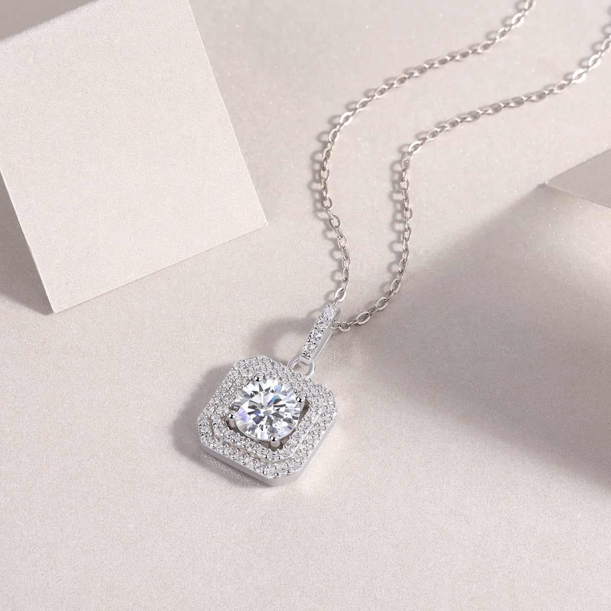 1Sugar Diamond - A Fashionable And Luxurious Diamond Jewelry Piece Set With 1 - carat Moissanite S925 Sterling Silver And Platinum - plated Pendant Prohibit TikTok sales - 5 - CJ