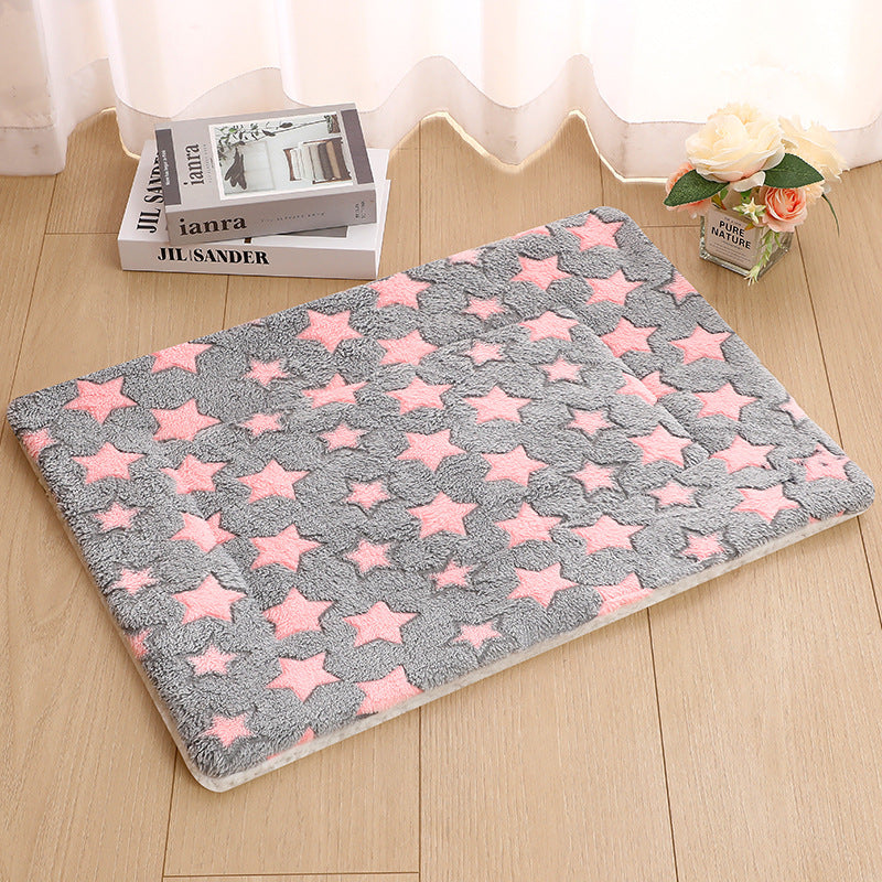 Thick Blanket Pet Bed Warm Sleeping Mat For Pets - 0 - CJ
