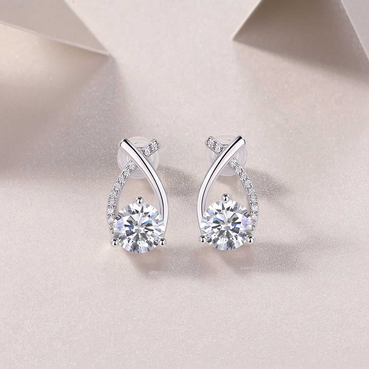 Happy Encounter - Fashionable And Luxurious Diamond Jewelry Set With 1-carat Moissan Diamond S925 Sterling Silver And Platinum-plated Stud Earrings