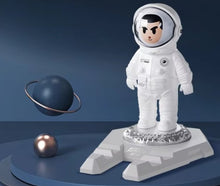 Astronaut Desktop Stand - 5 - CJ