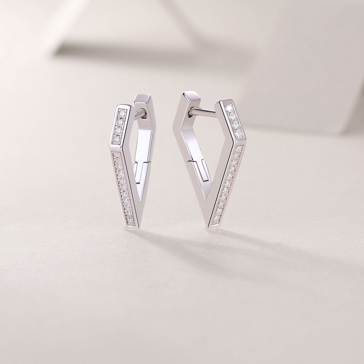1Coronation - Fashionable And Luxurious Diamond Jewelry Set With Moissanite S925 Sterling Silver And Platinum - plated Stud Earrings Prohibit TikTok sales - 5 - cjdropshipping
