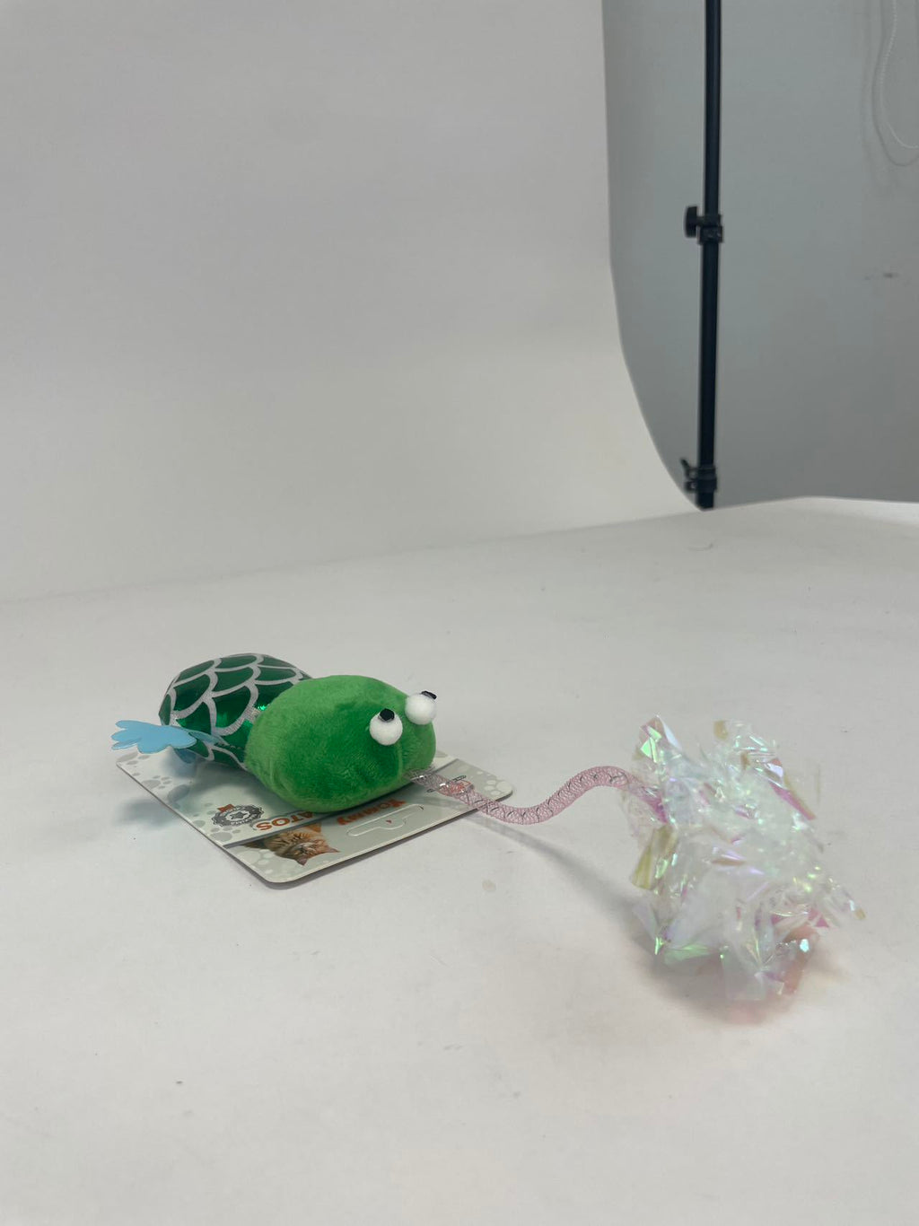 New Cat Toys Contain Catnip