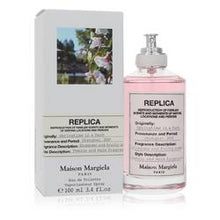 Replica Springtime In A Park Eau De Toilette Spray (Unisex) By Maison Margiela by Maison Margiela fragrance bottle