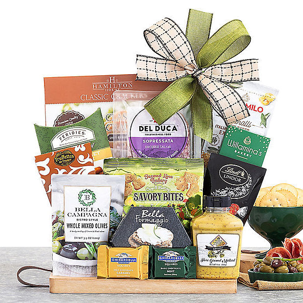 Traditional Cheese Delights: Gourmet Gift Basket
