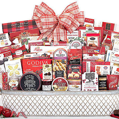 Holiday Extravaganza: Holiday Gift Basket - GreatArrivals