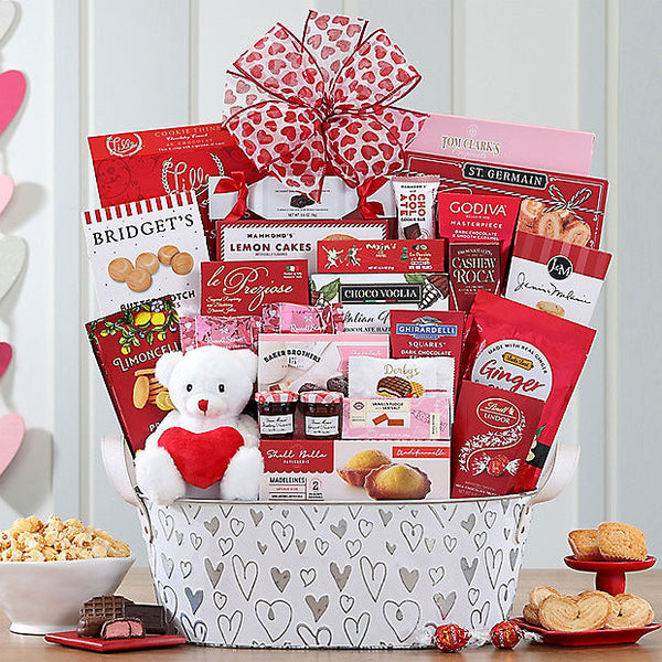Valentine's Day Sweets: Gourmet Gift Basket - GreatArrivals